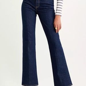 NEW Ribcage Levi’s Jeans